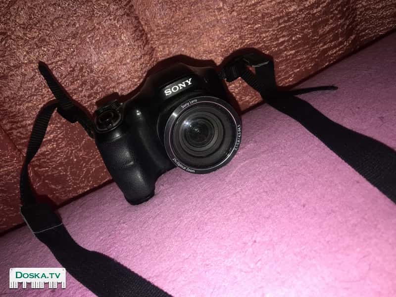 Продаю цифровой фотоаппарат. Посмотрела цену в магазинах, сейчас он стоит