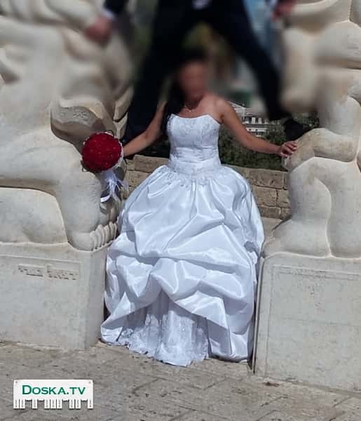 Красивое, модное платье. Размер M.