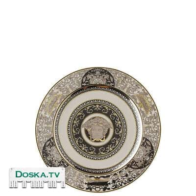 Продаю две тарелки версачи,ориганал. Если интересует звоните.