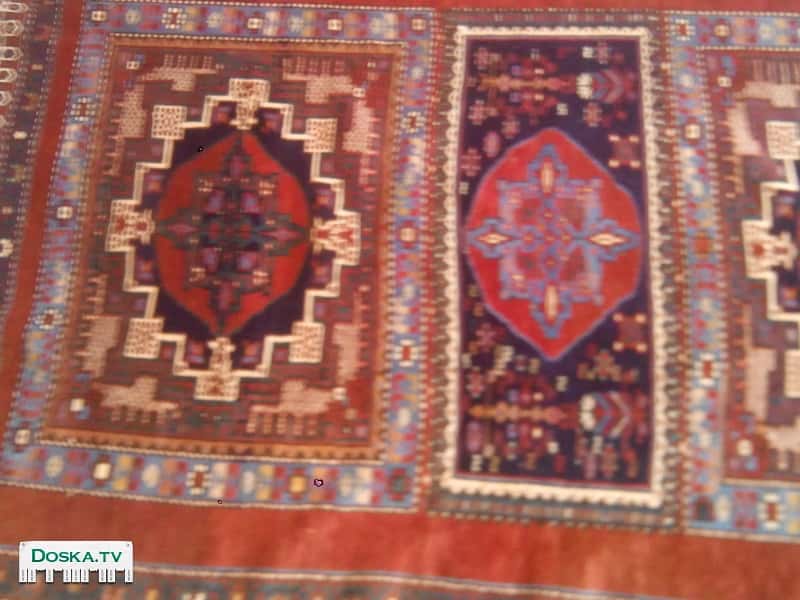 Ковер кавказский шерстяной ручной работы 120 лет.В отличном состоянии.Висел только