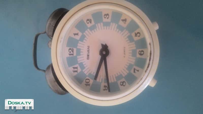 Советские часы будильник 1955 года Производство фирмы "Сивани" В отличном