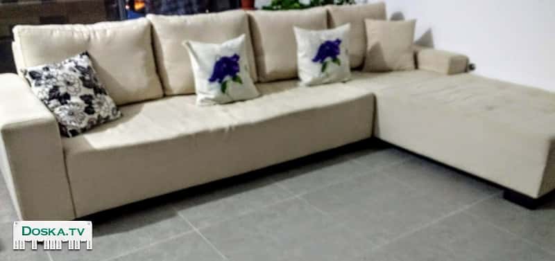 СРОЧНО... в связи с переездом, угловой диван , 1000 шек.,