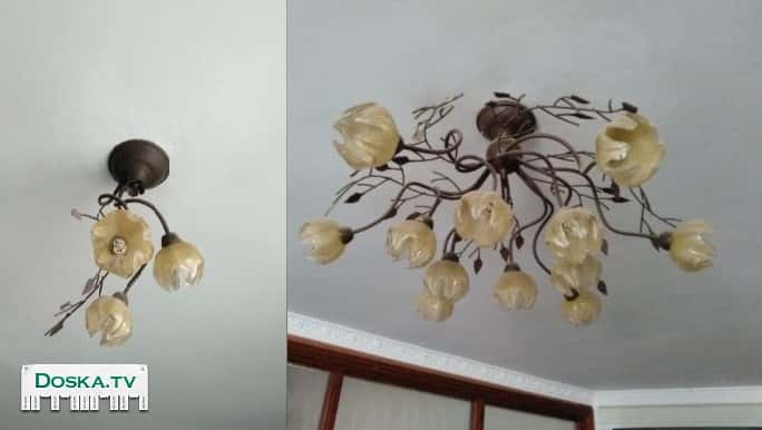 Две люстры в наборе. В большой 11 плафонов, в меньшей