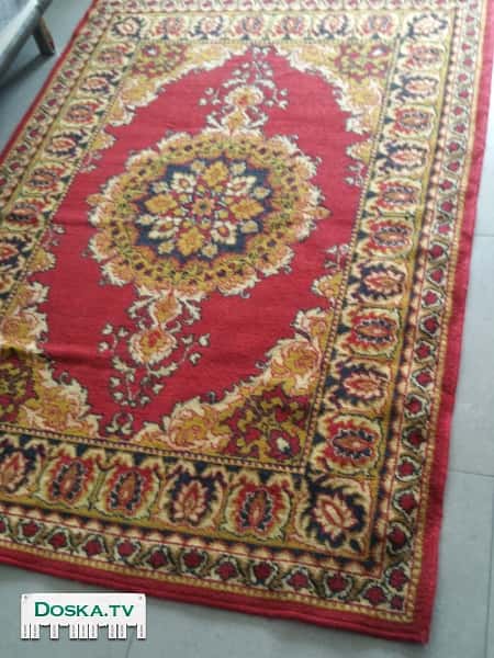 Новый красивый полушерстяной ковёр.Размер 2.0 х 1.35 м.