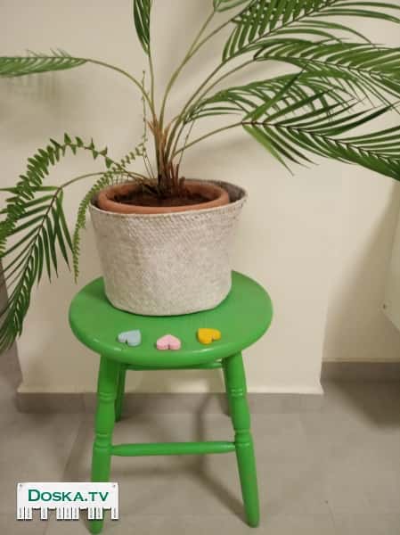 Подставка табурет из дерева  для цветка