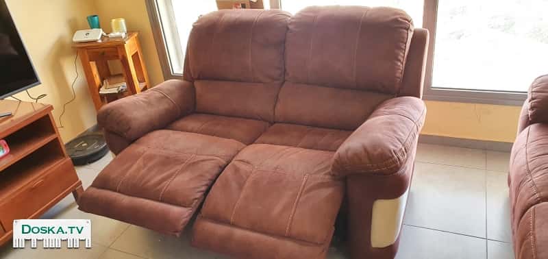 Продаетcя Мягкая мебель с реклайнером 3+2 которая сделанa былa в
