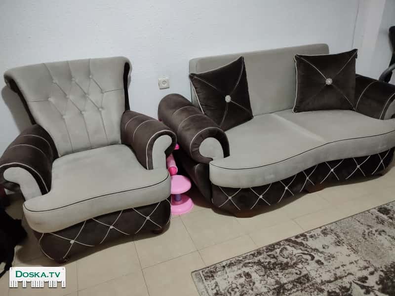 Салон 2+1  В хорошем состоянии 600 шекелей