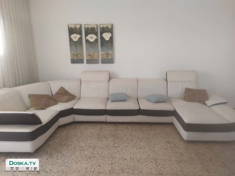 Кожаный салон Chateau dax. В своё время был куплен по