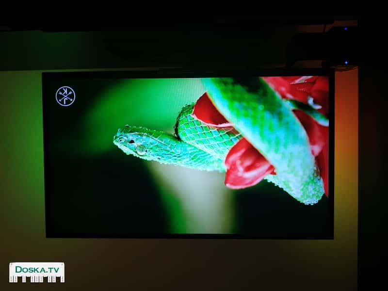 Телевизор Philips 3D 47 инч с цветной подсветкой Амбилайт(см.фото),две пары