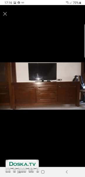 Продаю мизон и витрину.в хорошем состоянии