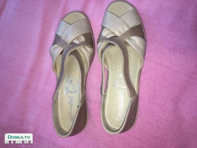 Туфли летние кожаные р-р 37 очень удобные и комфортные.Новые.