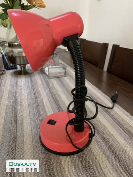 Светильник настольн.новый