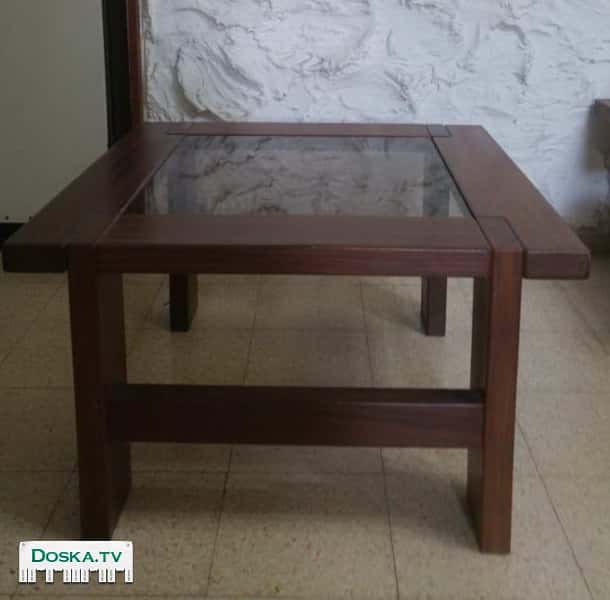 Квадратный журнальный столик, цельное дерево, размеры: 77,5x77,5, высота 44,5