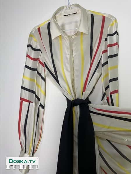 Полосатое платье-миди 36-го размера, в отличном состоянии. Носилось несколько раз,