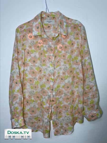 Легкая льняная рубашка с цветочным принтом. Размер М. Есть небольшие