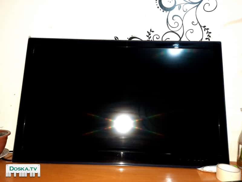 42 дюйма, смарт тв. В хорошем состоянии.