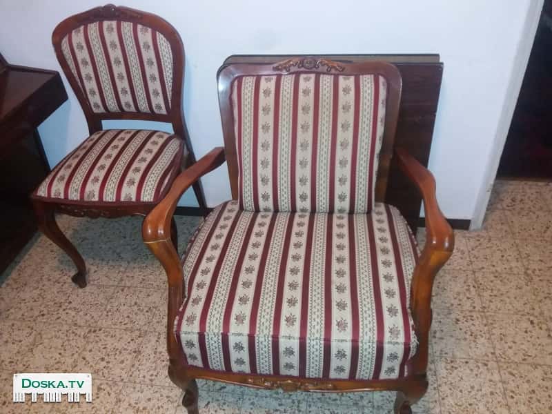 Два кресла по 500 шек. каждое