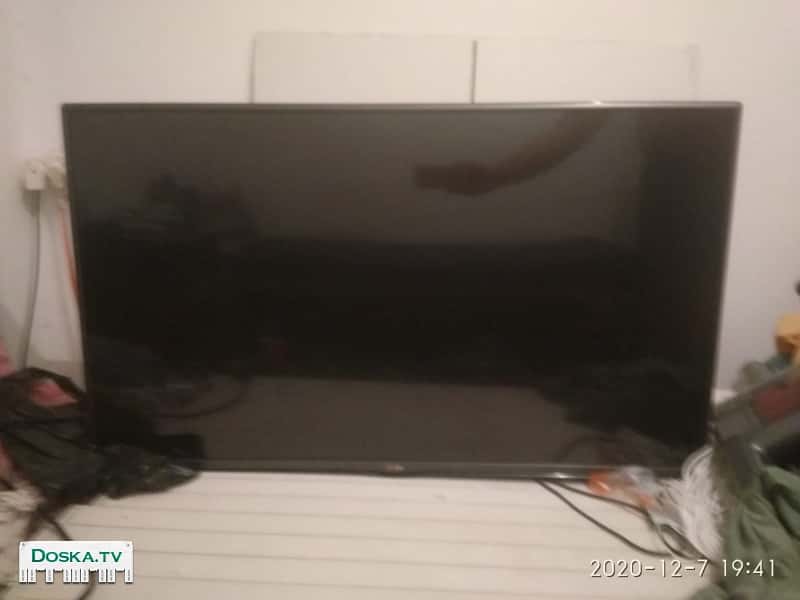 Телевизор LG LED TV в хорошем состоянии.