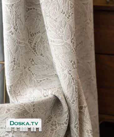 новые и очень красивые шторы для салона. Два полотна, ширина