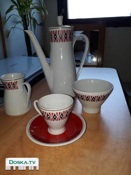 Сервиз кофейный, немецкий , на 6 персон с  чайником,