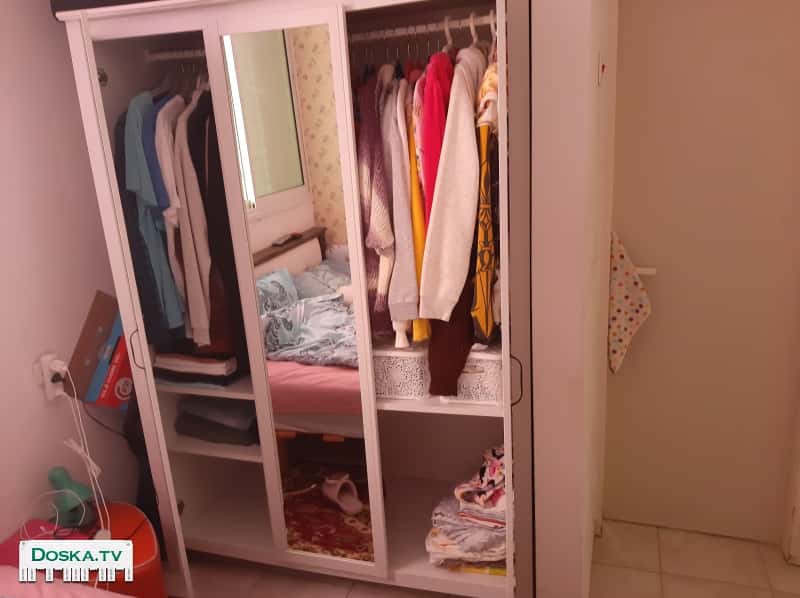 шкаф Икеа в отличном состоянии (как новый) в связи с