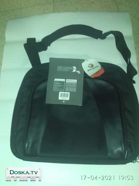 сумка для ноутбука новая в упаковке.