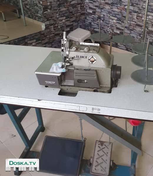 японский промышленный оверлок JUKI в хорошем состоянии-недорого.