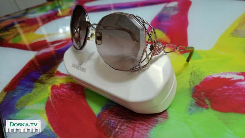 Продаю в идеальном состоянии Лимитные-женские солнцезащитные очки SWAROVSKI/model/BRILLIANT-SW21.Стекла и