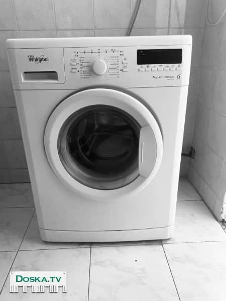 Стиральная машина в хорошем состоянии, отлично стирает