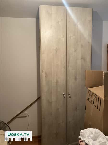 Новый шкаф с полками,  в связи с переездом.
