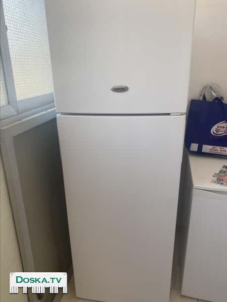Холодильник в хорошем состоянии, почти не использовался,  в связи