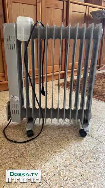 В связи с отъездом отдам 11-секционный масляный обогреватель. Работал 1