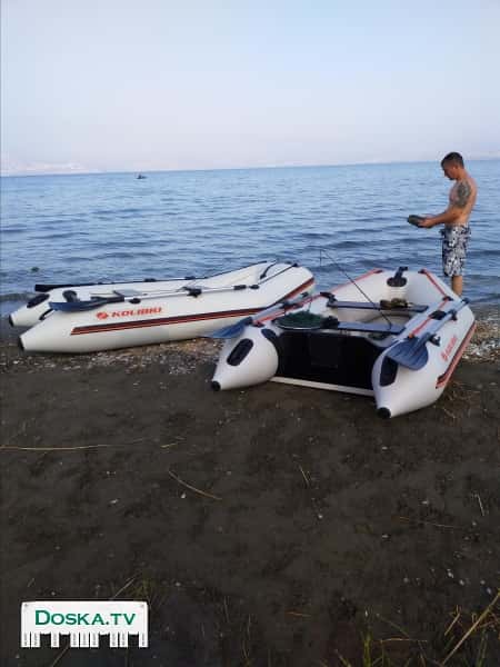 две надувные лодки КОЛИБРИ,привезенные из УКРАИНЫ.Одна 2,60м,вторая 3м.