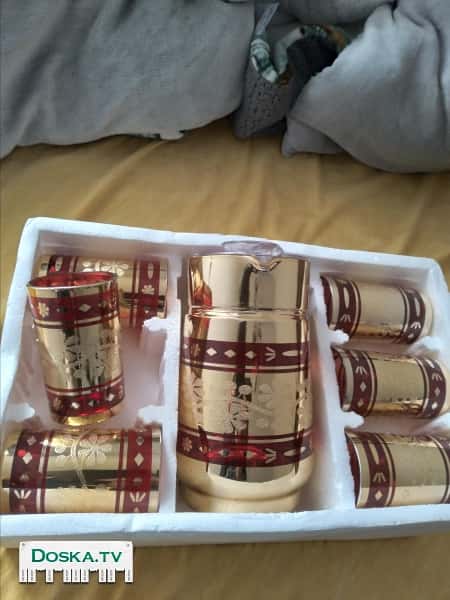 набор стаканов из стекла 6 шт.и чайник.