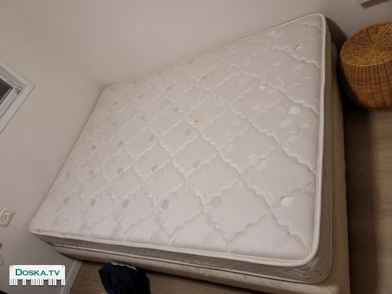 В связи с переездом. Продаём кровать с нишей для,белья и