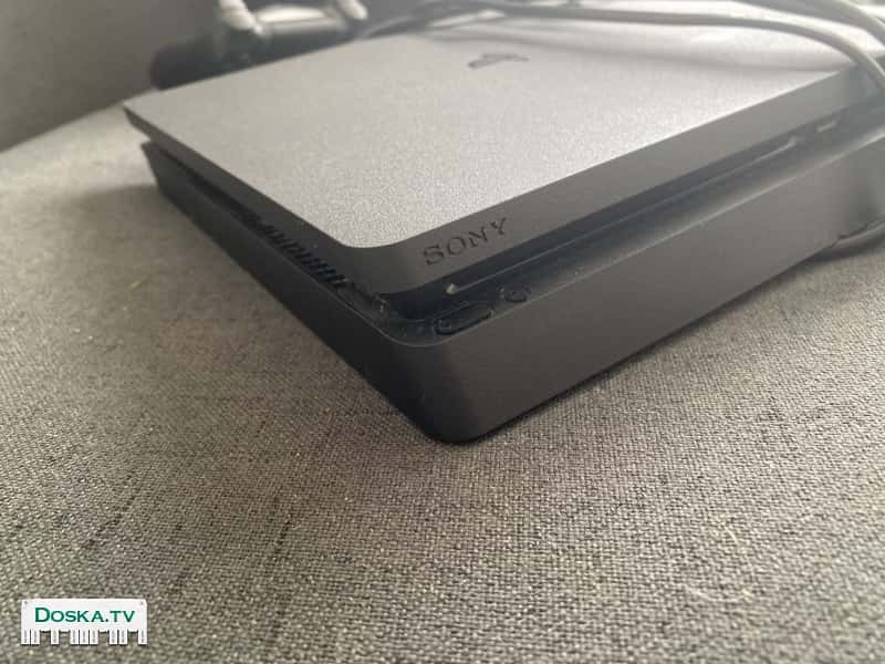 Sony PlayStation 4 slim . Продаю в связи с переездом,