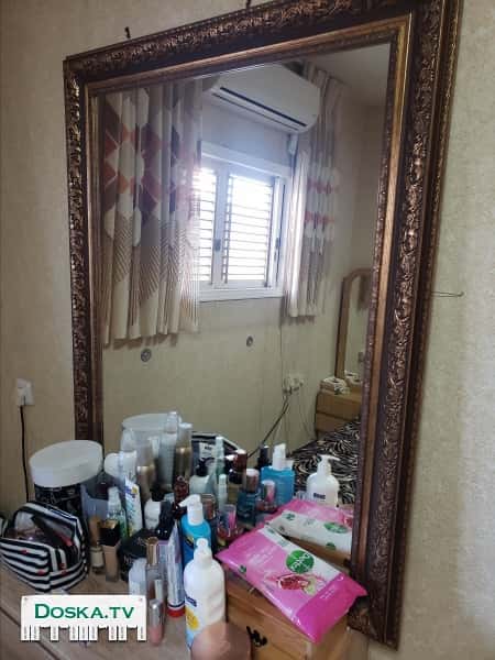 Очень красивое зеркало. Состояние как из магазина