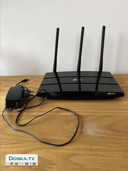 раутер в хорошем состоянии. Использовал один год.