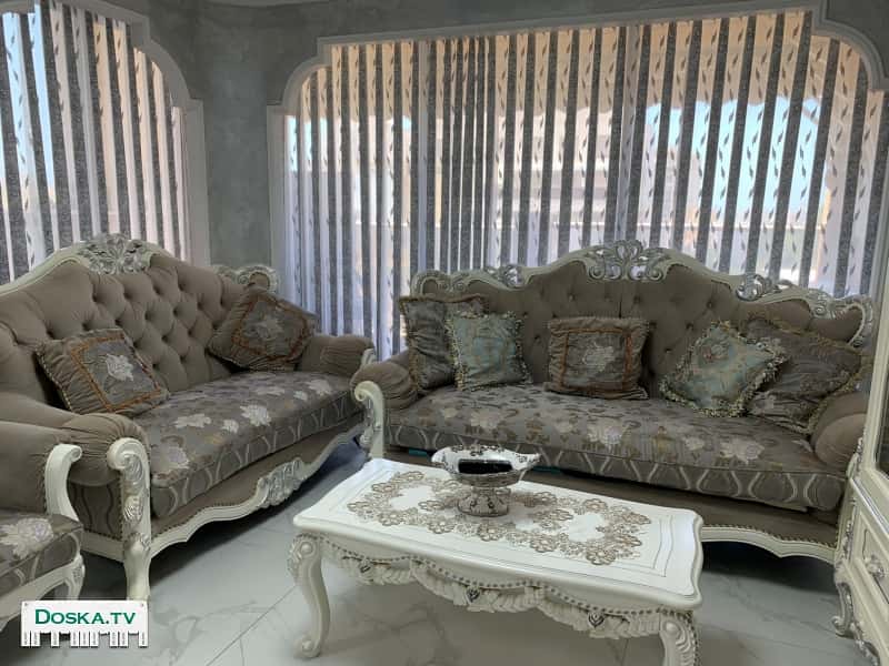 мягкую мебель 3+2+1 классика Италия очень красивая для любителей классической