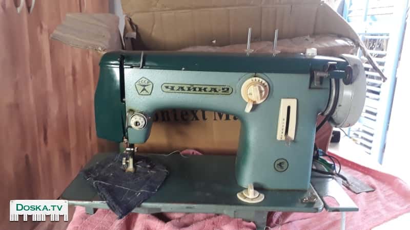 "Чайка" в отличном состоянии с мотором и педалью.