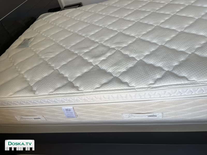 Двухспальный ортопедический матрас 200/160 как новый