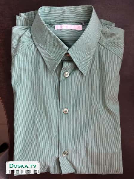 Зеленая рубашка с коротким рукавом от Renuar ,размер М. В