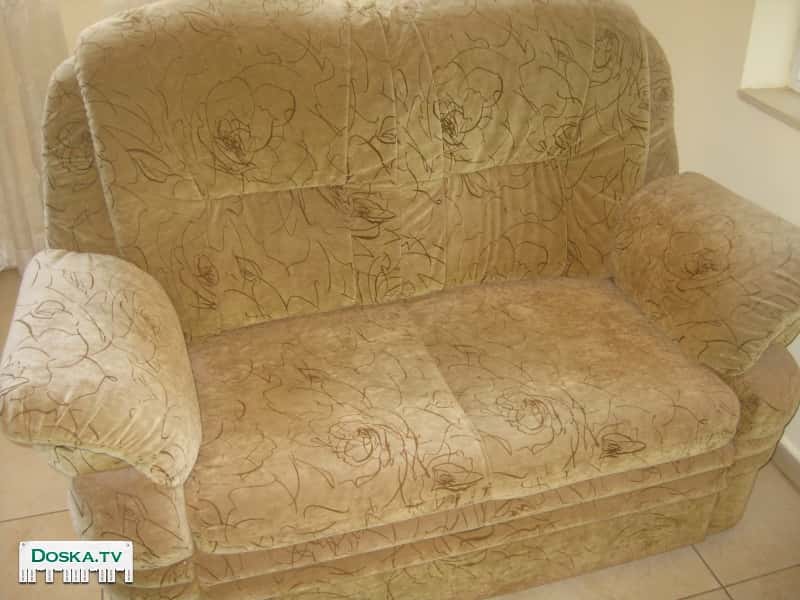 2-х местный диван-кровать с ящиком в хорошем состоянии