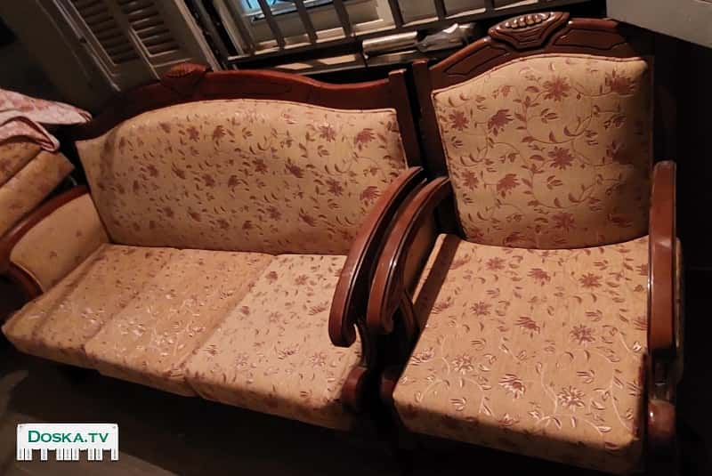 Диван + кресло. Состояние хорошее.