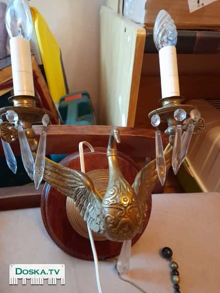 Продаются хрустальные люстры и бра недорого