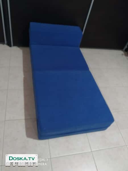 Продаются детские раскладные кресла разных цветов для ребенка  от