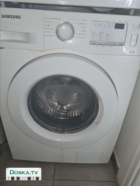 стиральная машинка в хорошем состоянии