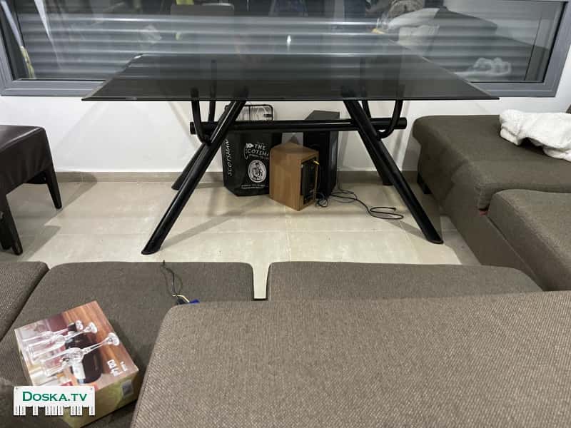 Есть 2 дефекта,указаны на фото