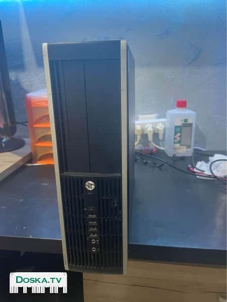 CPU: i3 2120 3.30 MHz  Ram: 4 GB HDD: