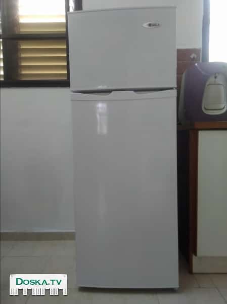 новый холодильник (в связи с отъездом)  Размер 145*50 Двухкамерный